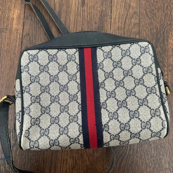 Vintage Gucci Bag - Picture 11 of 14